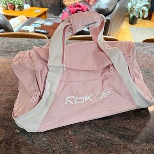 Reebok Light Pink Women's Travel Bag